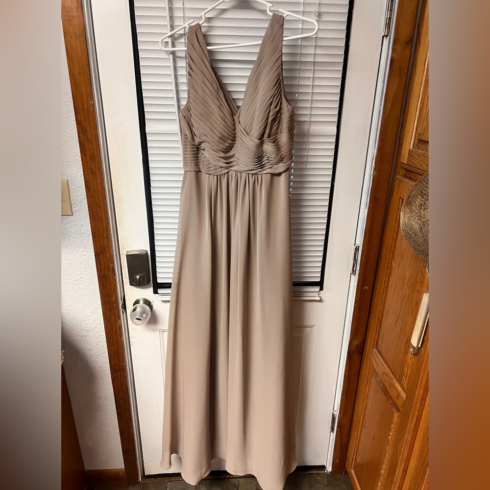 JJs House Cream Sleeveless Plunge Maxi Gown